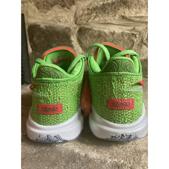 Nike LeBron 20 \'Stocking Stuffer\' Basketball Shoes Mens Size 6 Women’s 7.5 New main image 5
